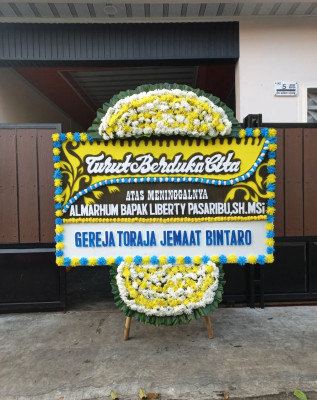 Papan Bunga Duka di Pare