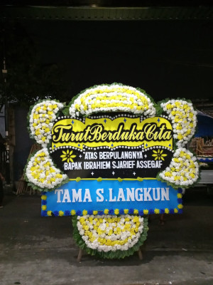 Papan Bunga Duka di Pare